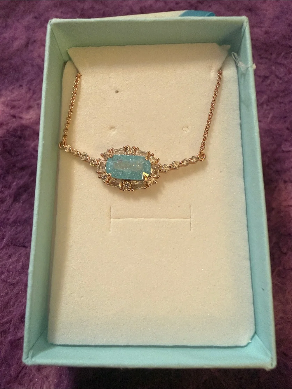Rose Gold Necklace Bomb Party